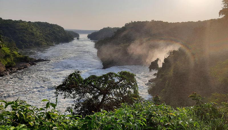MURCHISON FALLS ONE OF THE LARGEST IN E. AFRICA 